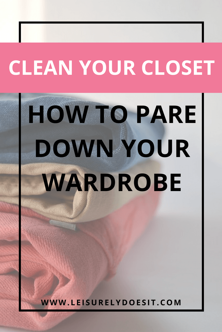 Need to pare down your wardrobe? Use these simple tips to declutter your clothes and accessories. Simplifying your closet will help you to maximize the space your have. #closet #declutter #organize #organizing #clothes #clothing