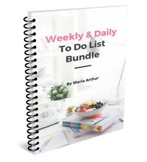 Start your self-care routine by downloading the Daily To Do List printable and the Weekly To Do List printable in this bundle.