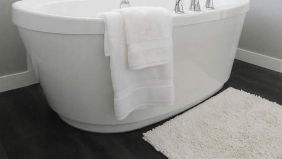 Bathtub and bath mat—Dirty things in your home 