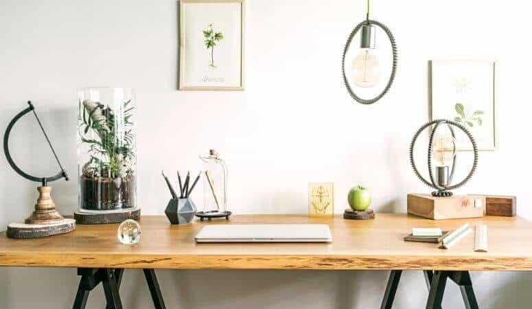 7 Clever Ways To Organize A Desk Without Drawers